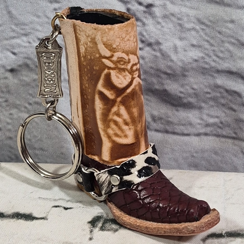 Queretaro Mexico Cowboy‎ Boot Keychain Bull Embossed Travel Souvenir